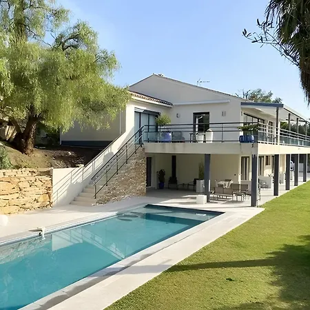 Entre Et Pinede Piscine 4* Bandol